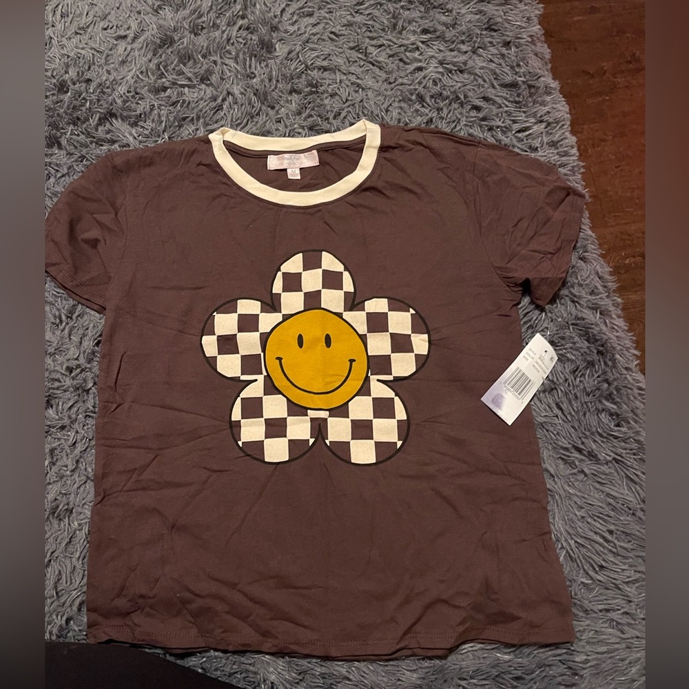 Flower tee